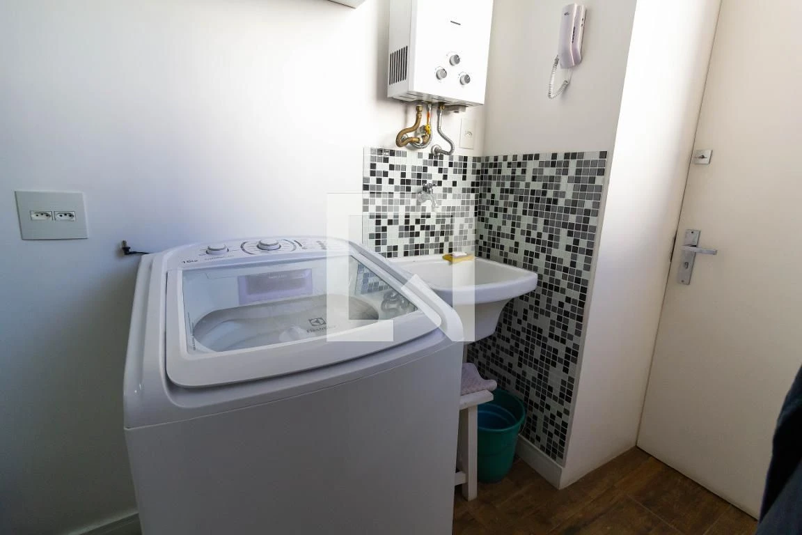 125 m² apartment with a jacuzzi and a bathtub — photo 43