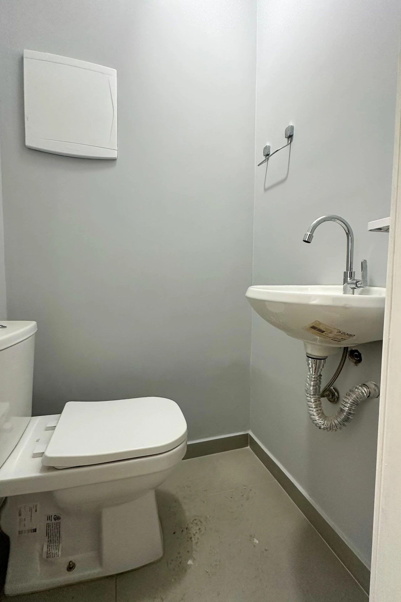 Washing machine in a 4-bedroom apartment, 168 m² — photo 17