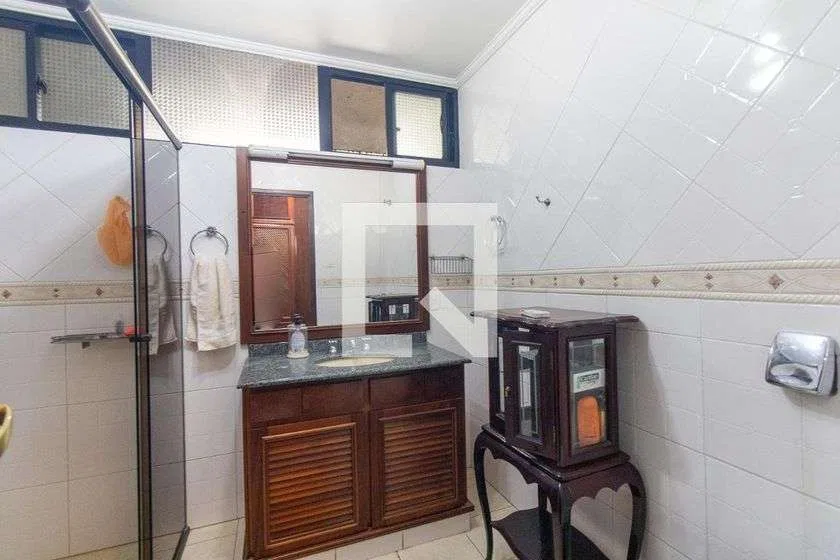 Furnished apartment with 3 bedrooms and no parking — photo 22
