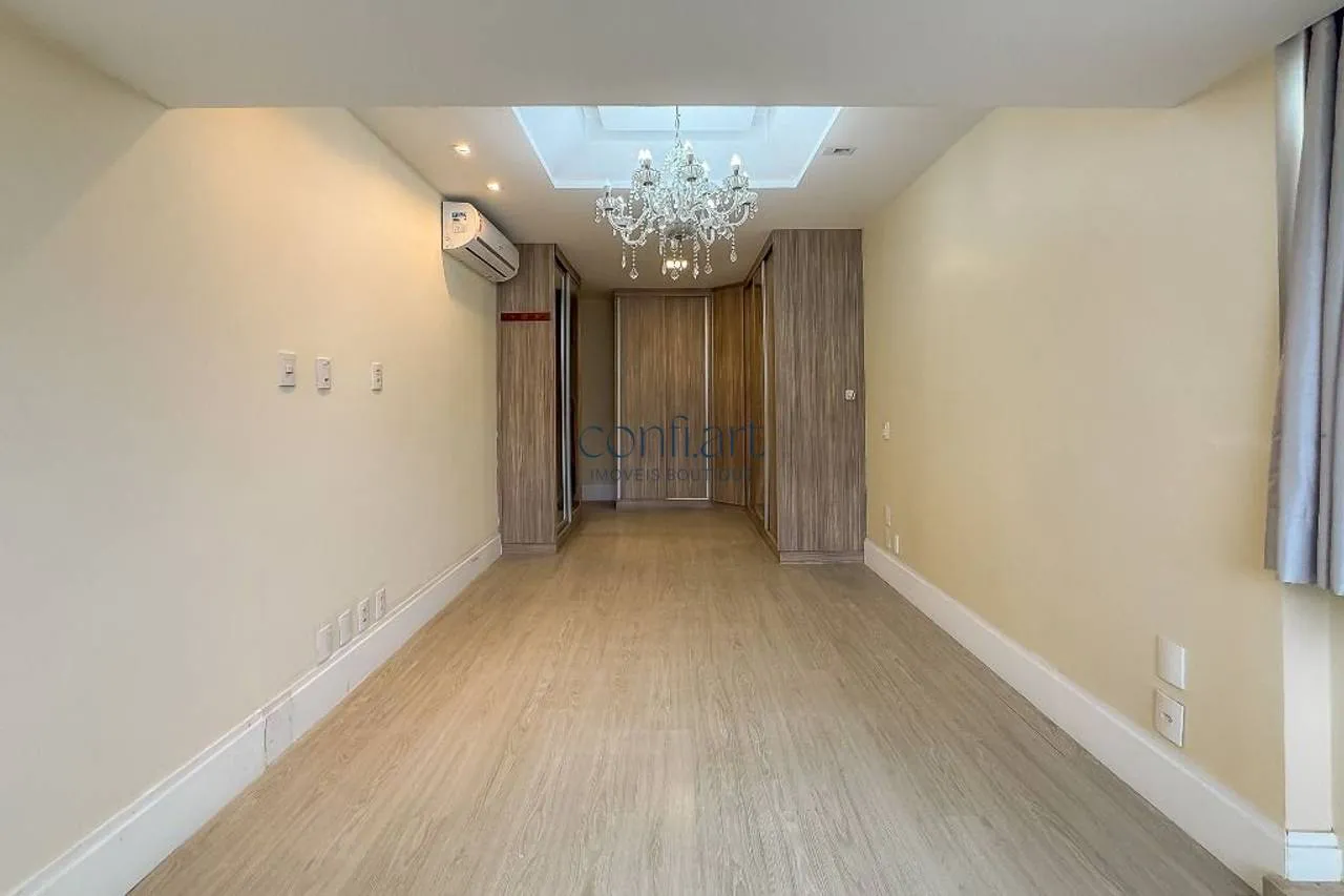 Apartamento, 300 m², com jacuzzi — photo 23