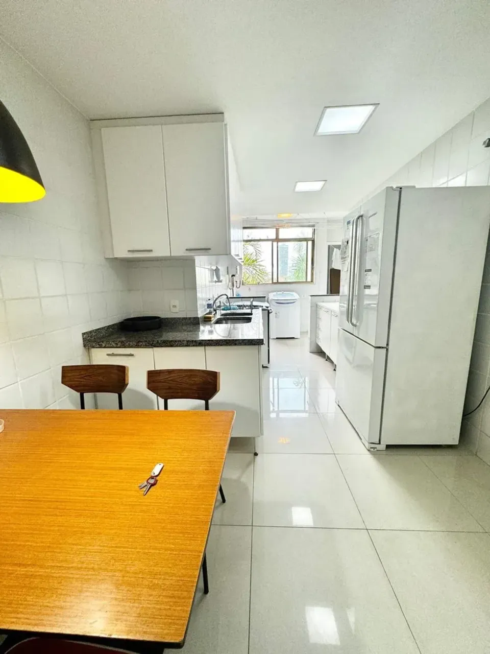 Apartamento mobiliado com 4 quartos e 5 banheiros — photo 3