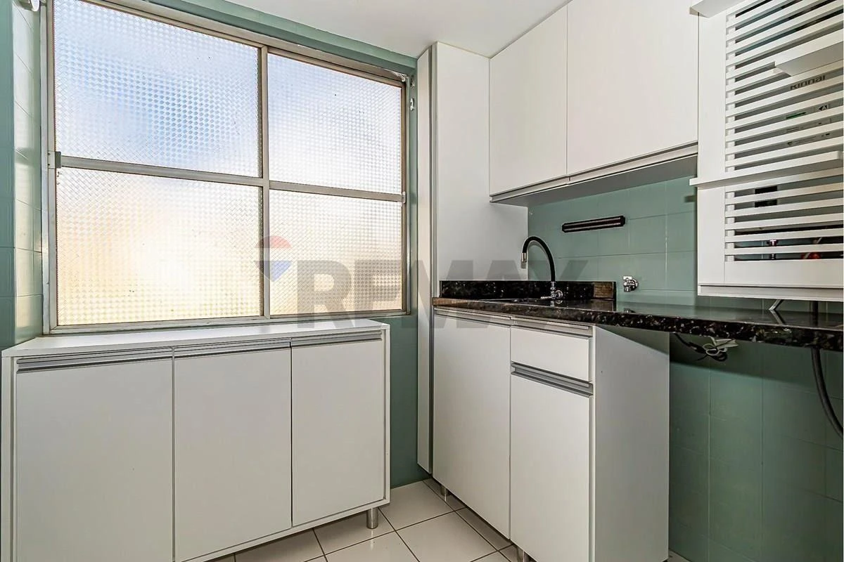 3-bedroom apartment with a home office in Curitiba — photo 33