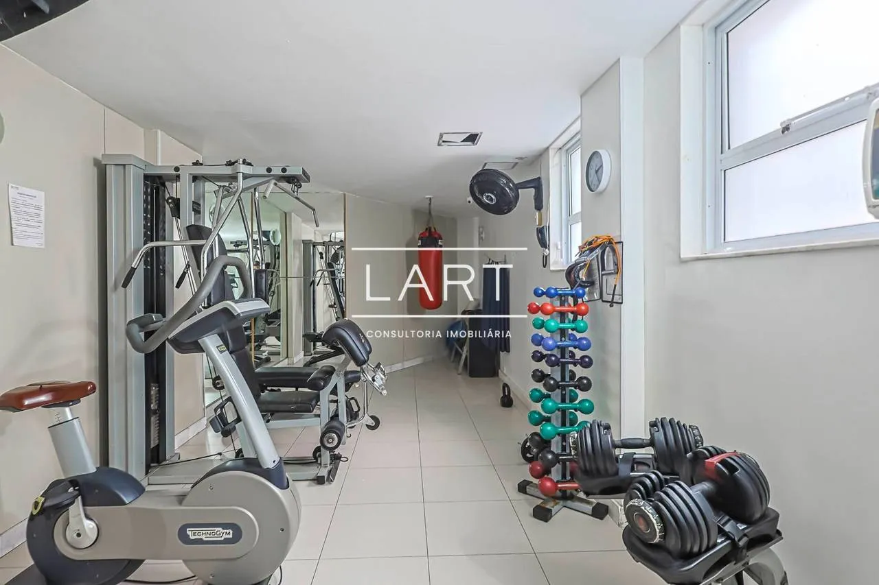 Furnished 1-bedroom apartment with 2 bathrooms — photo 17