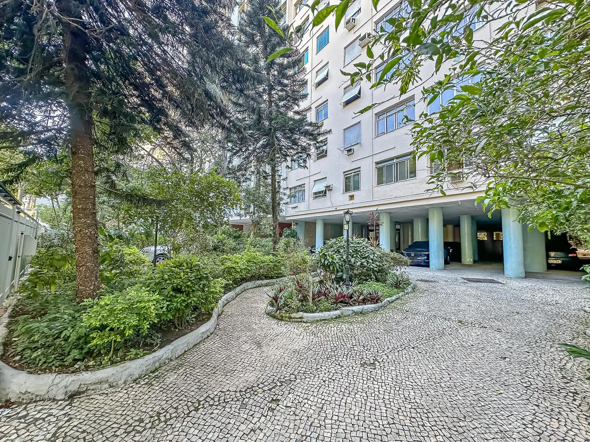 Furnished 1-bedroom apartment with no parking — photo 10