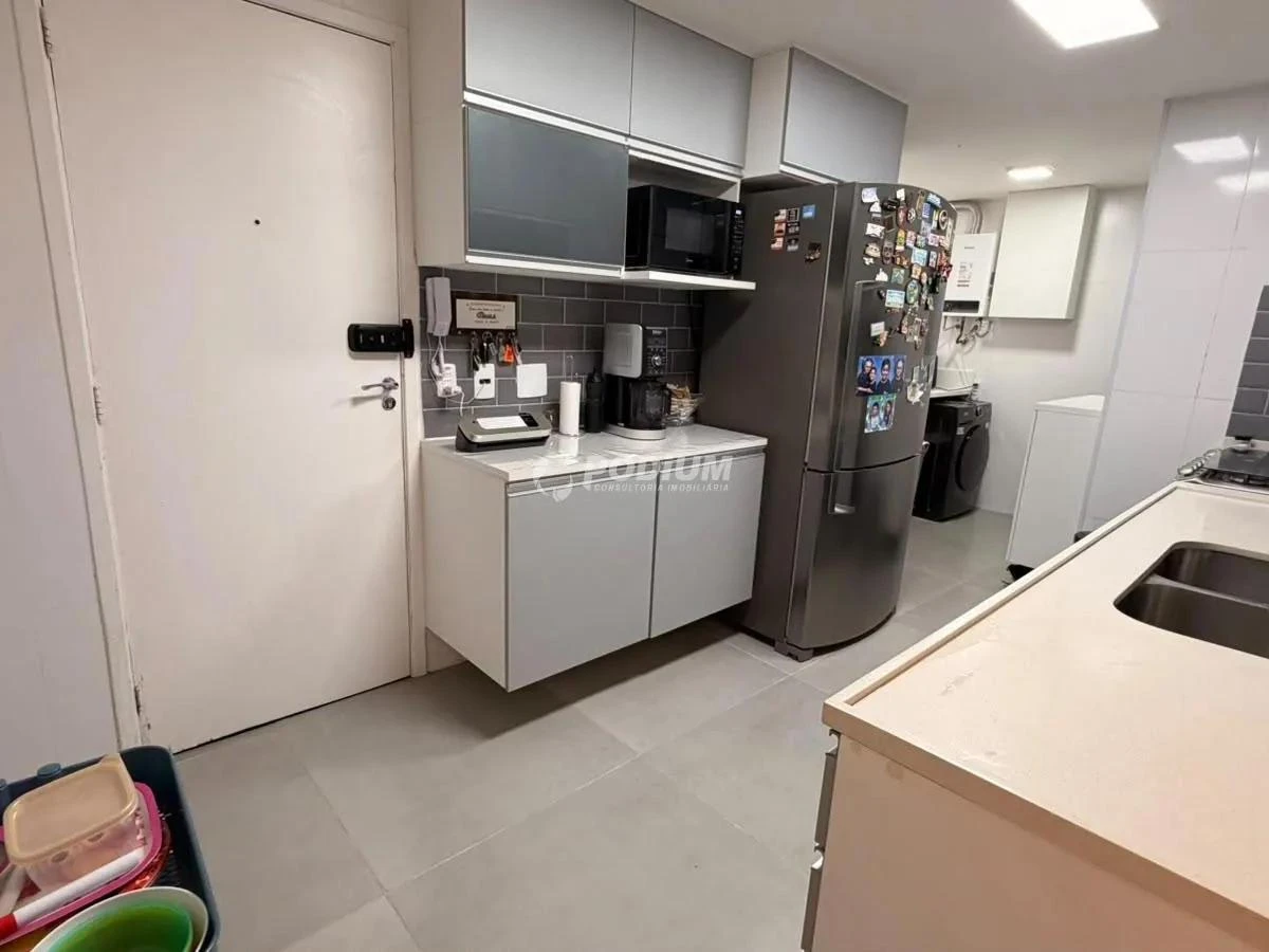 Ванна та 4 спальні: квартира 150 м² — photo 24