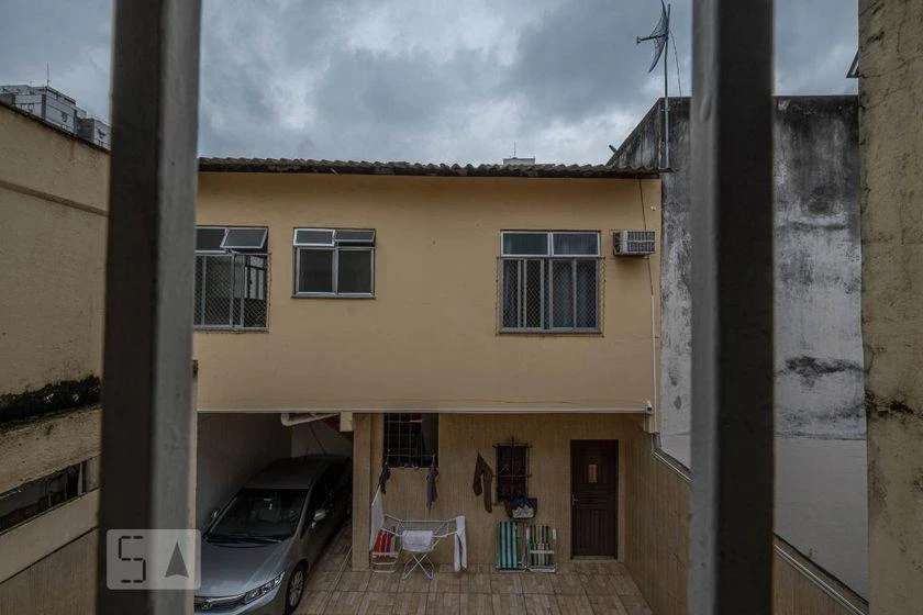 Furnished house with 4 bedrooms and parking for 4 cars — photo 42