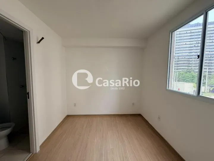2-bedroom apartment in a building with a gym — photo 11