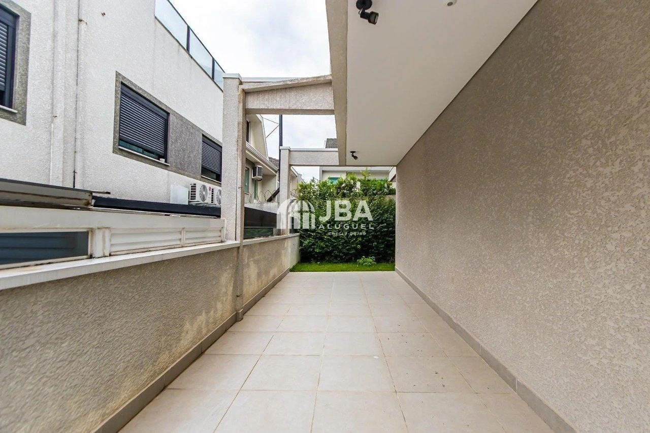 Floor-to-ceiling windows in a 2-bedroom house, 143 m² — photo 17