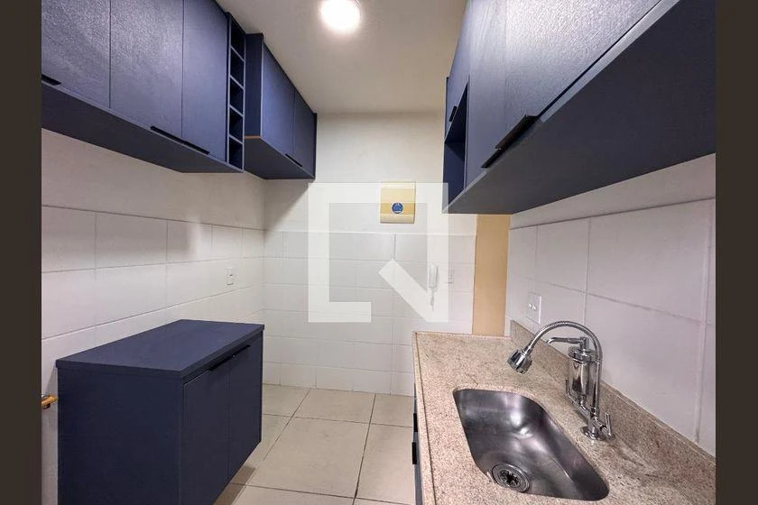Apartamento mobiliado de 2 quartos em condomínio com piscina — photo 22