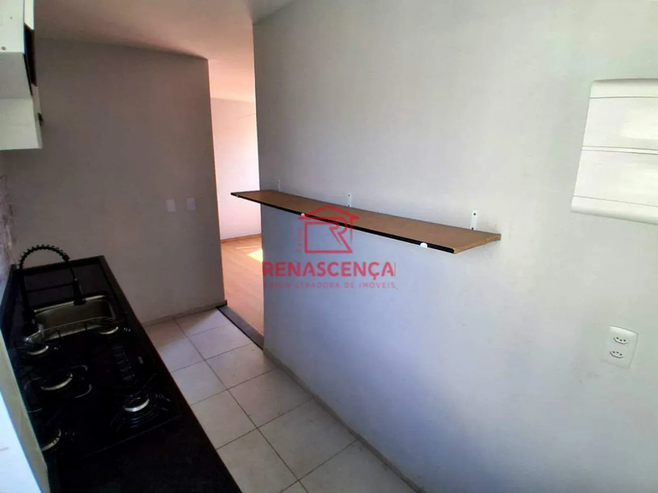 2-bedroom apartment with 1 bathroom and gas stove kitchen — photo 12