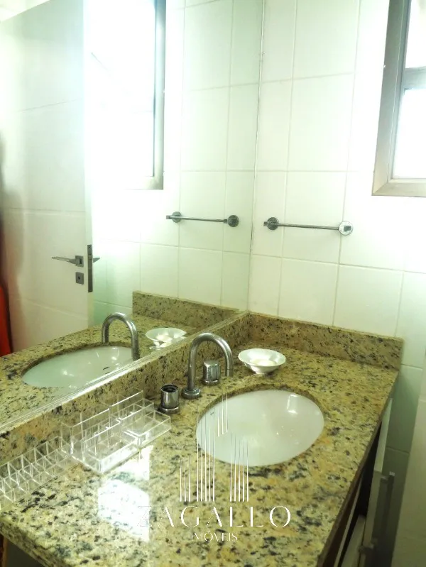 Furnished apartment with open-plan kitchen and 3 bedrooms — photo 26