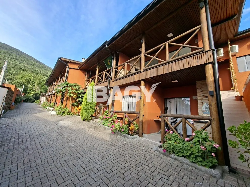 Furnished 47 m² apartment with 1 bedroom and 1 parking spot