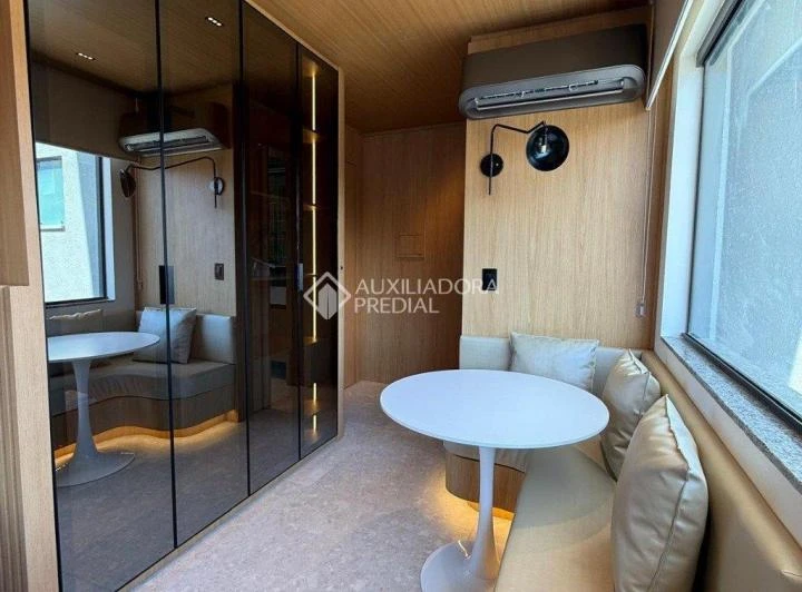 Apartamento de 29 m² com box de vidro no banheiro — photo 7