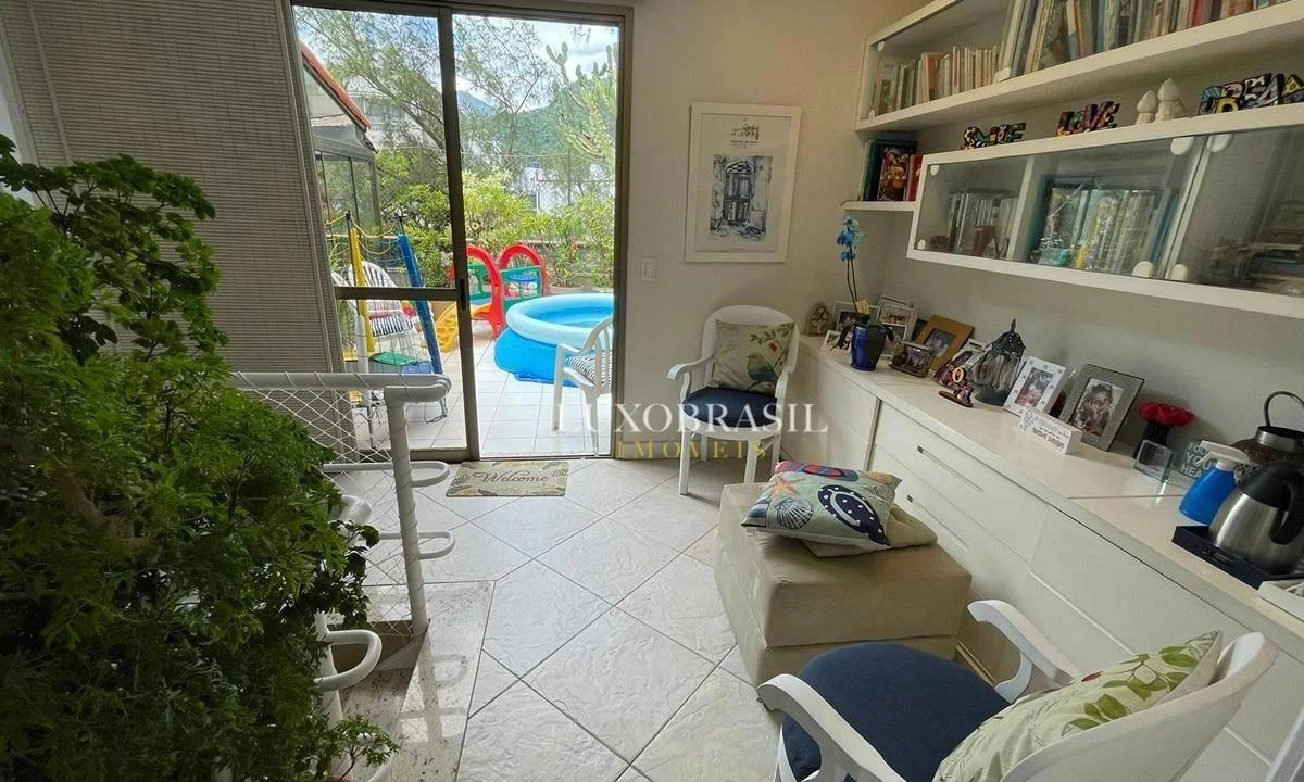 Furnished 3-bedroom apartment with 3 bathrooms — photo 9