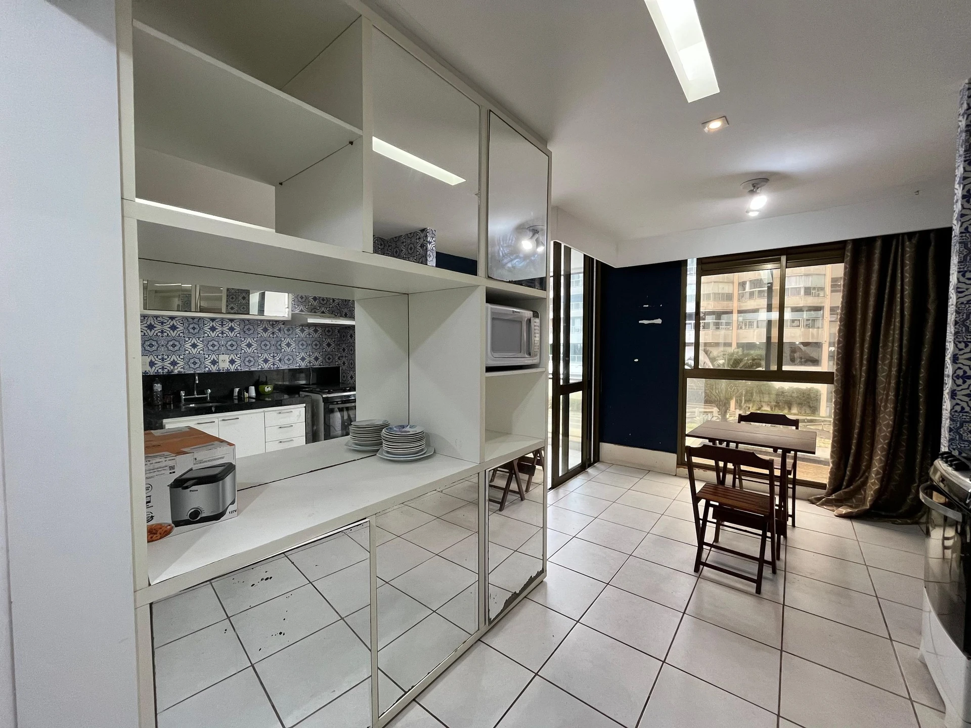 One-bedroom apartment with a washing machine — photo 10