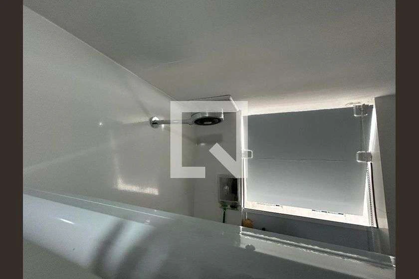 Apartamento mobiliado com roupeiros e 2 quartos — photo 13
