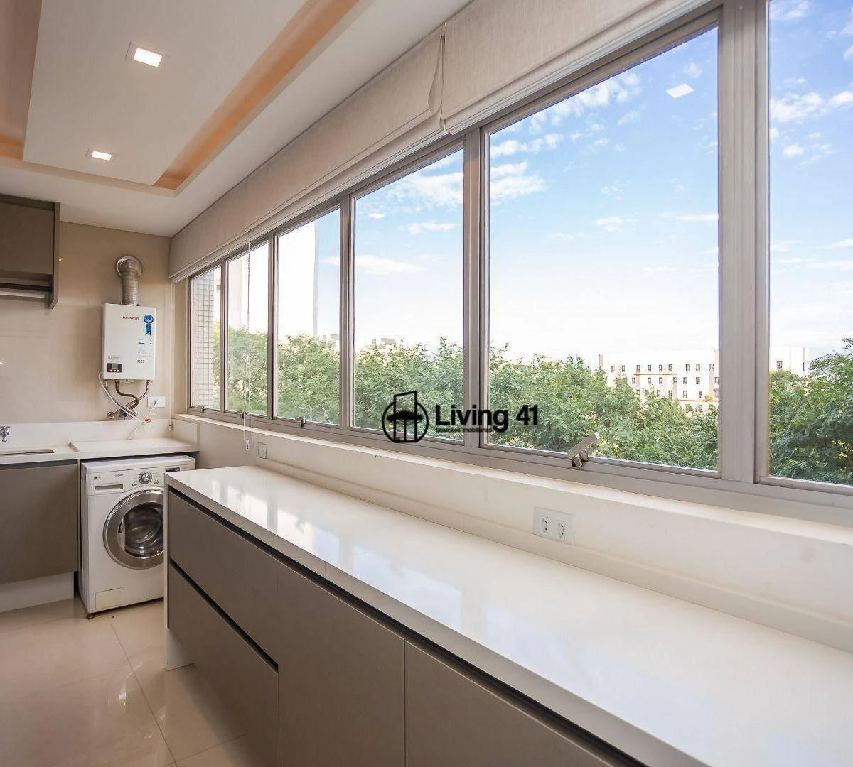 Apartamento de 332 m² com 2 suítes e varanda — photo 13