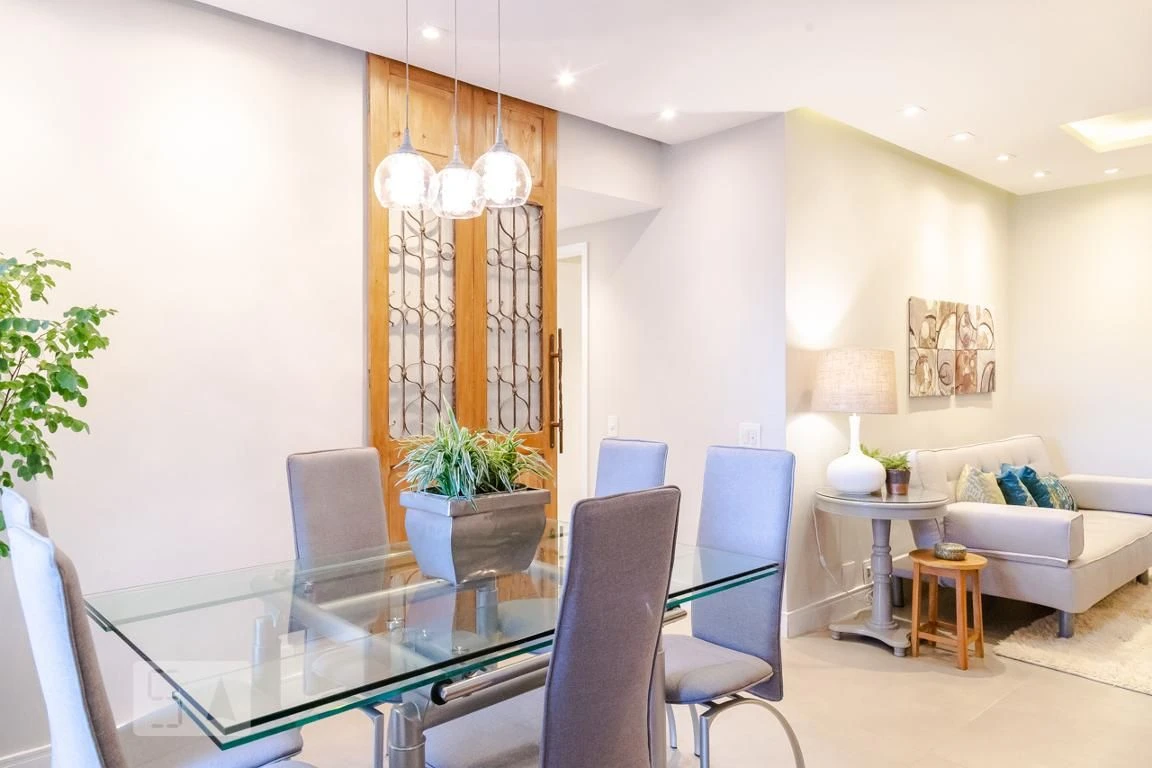 Furnished 2-bedroom apartment with a glassed-in balcony — photo 41