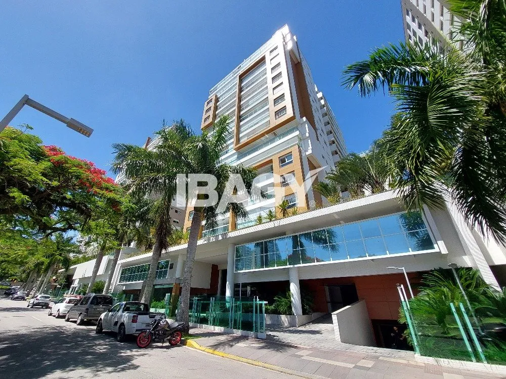 Furnished 2-suite apartment with enclosed balcony — photo 47