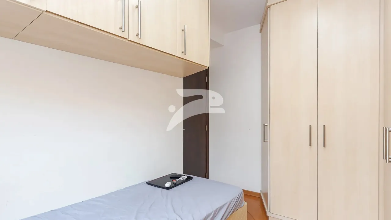 3-bedroom apartment in a building with a gym — photo 8