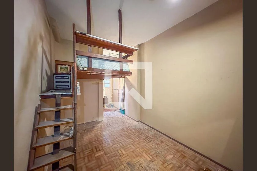 Apartamento de 1 quarto e 50 m² com varanda de vidro — photo 4