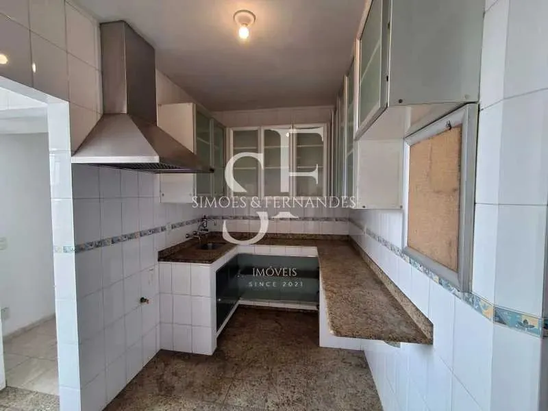 Unfurnished apartment with 3 bedrooms and 2 parking spots — photo 7