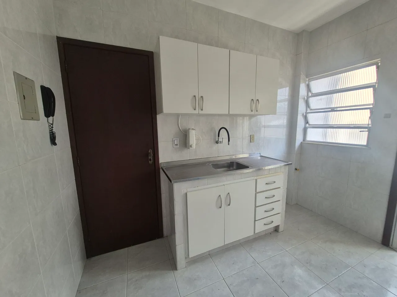 2-bedroom apartment with 1 parking space and balcony — photo 18
