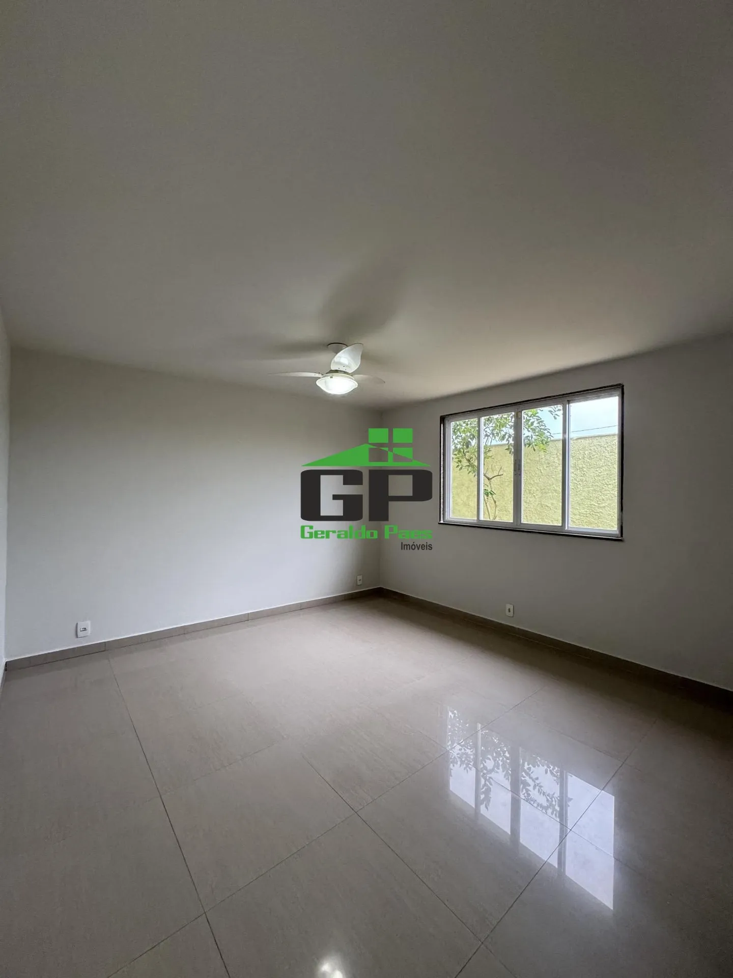 Casa com 5 quartos e 5 banheiros, cozinha fechada — photo 10
