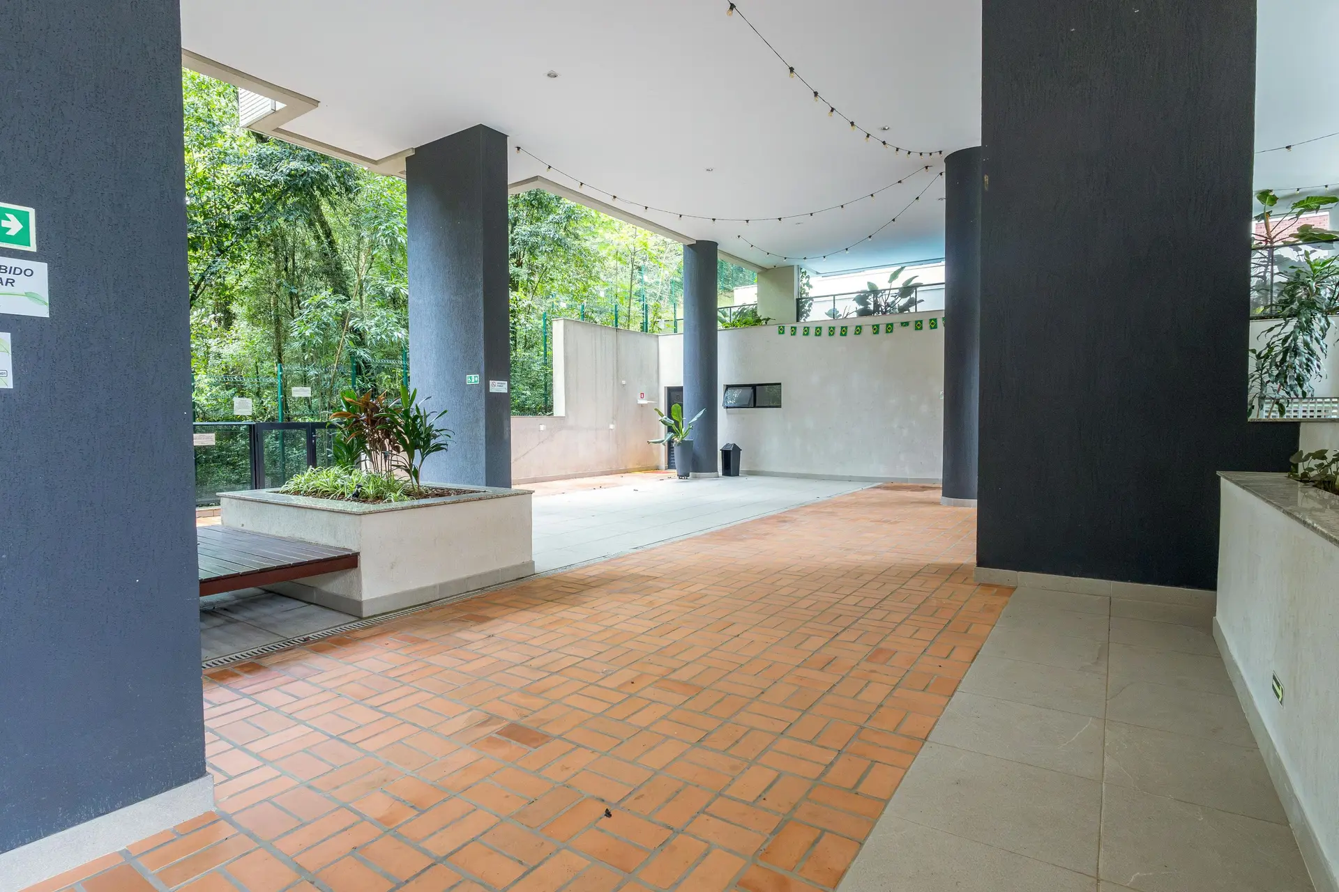 2-bedroom apartment with a glass-enclosed balcony — photo 30