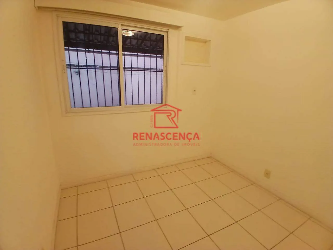 Apartamento mobiliado de 2 quartos em condomínio com piscina — photo 13