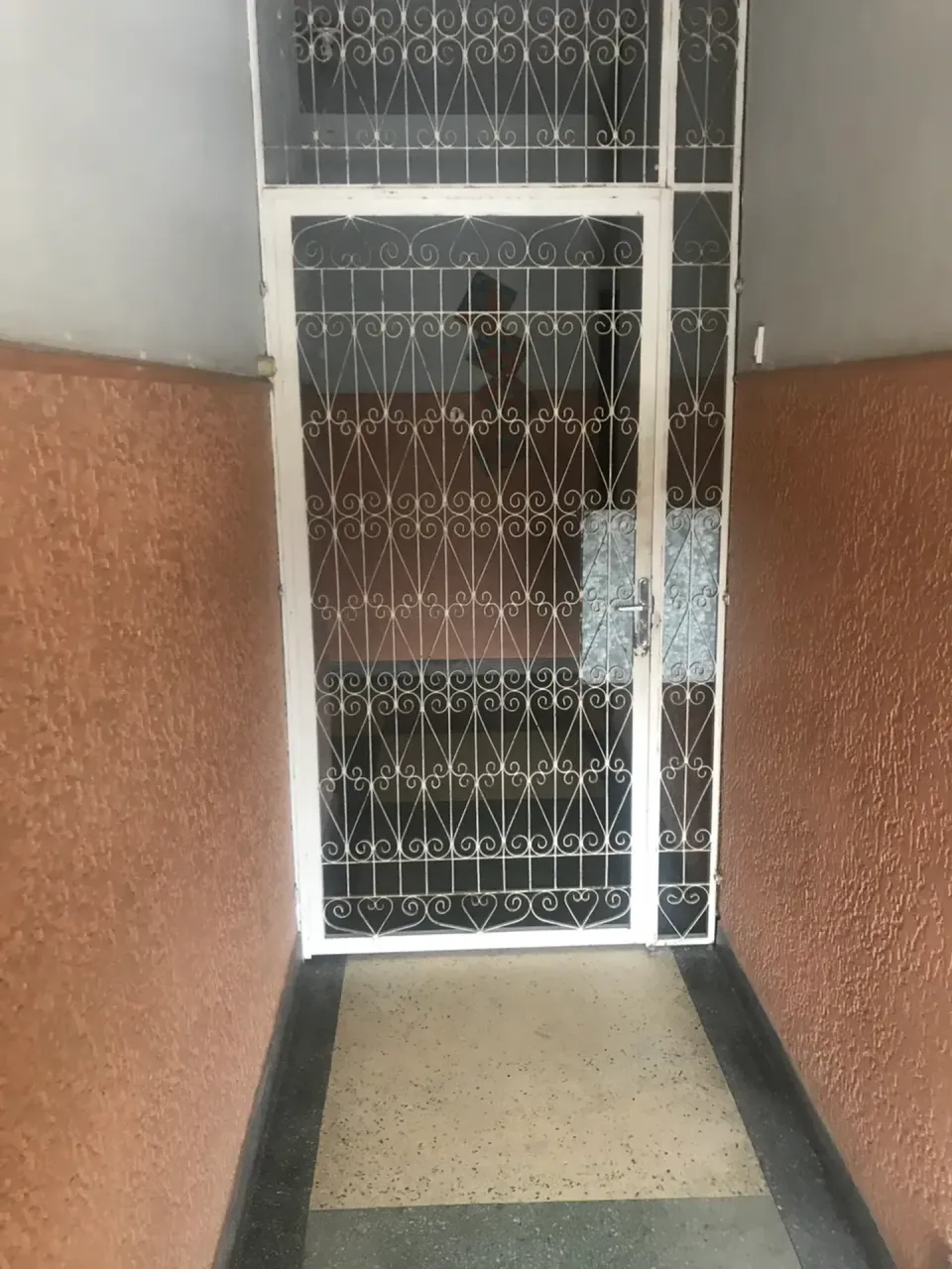 Apartamento com 3 quartos e cozinha separada — photo 4