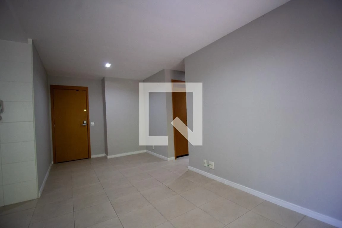 Rental apartment with 2 bedrooms and condo pool access — photo 11