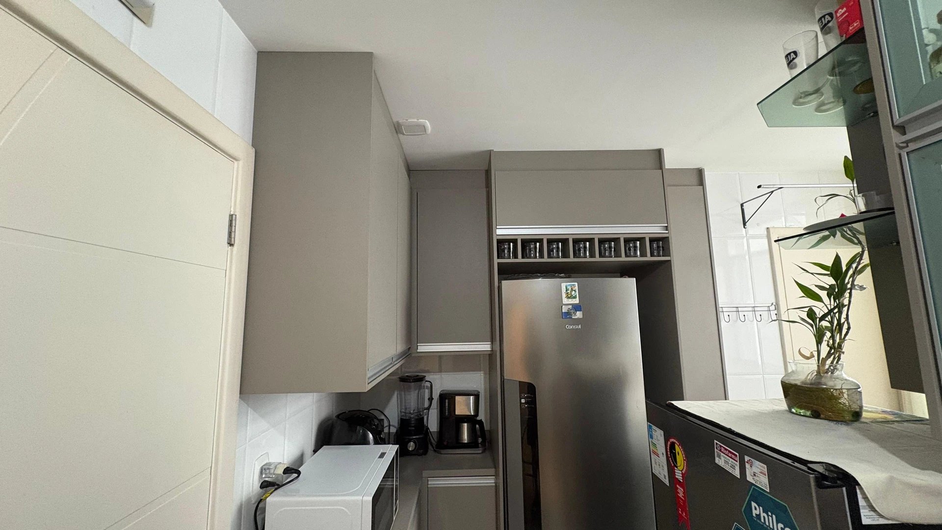 100 m² apartment with a grill on the balcony and a jacuzzi — photo 10