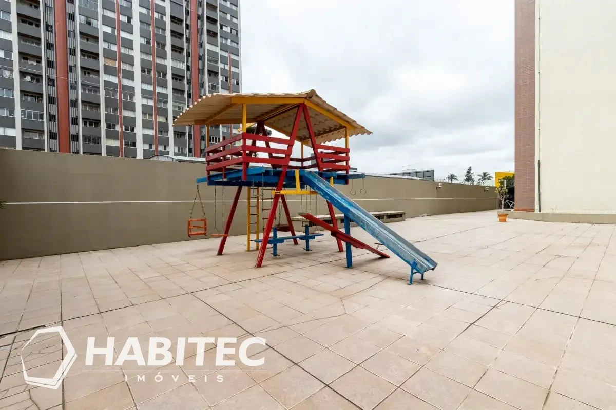 Квартира з 2 спальнями та дерев'яною підлогою або ламінатом — photo 9