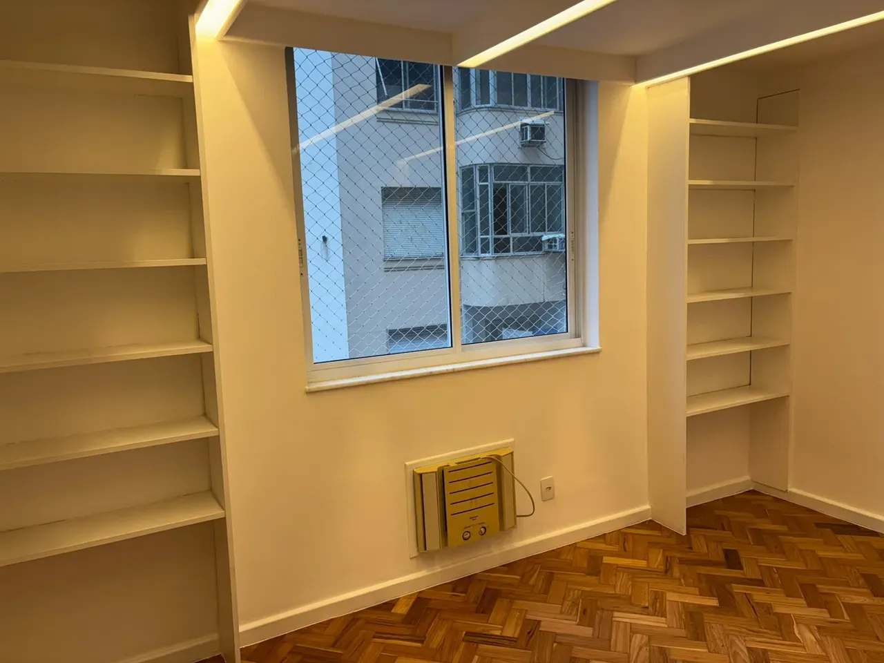 Departamento, 77 m², con ventanales de piso a techo — photo 17