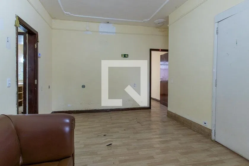 Casa sem mobília de 700 m² com 7 quartos e 6 banheiros — photo 29