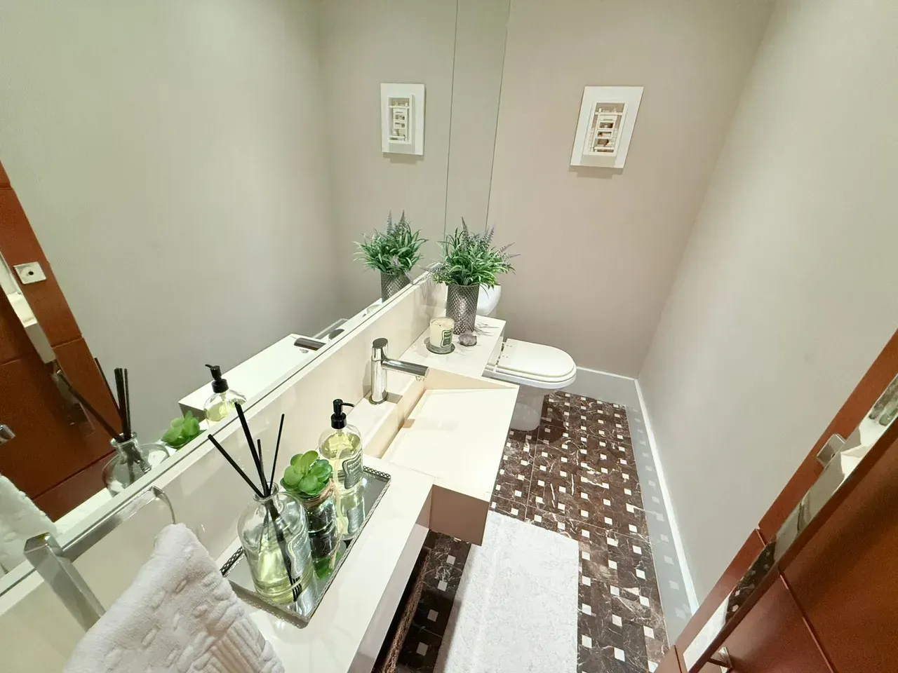 Apartamento mobiliado com 4 quartos e 5 banheiros, 233 m² — photo 17