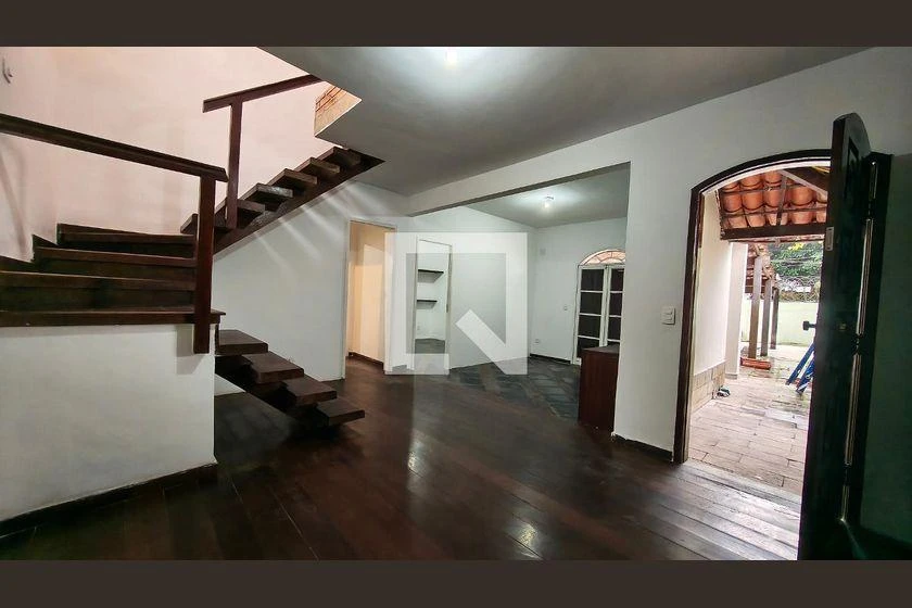 House, 250 m², with a bathtub