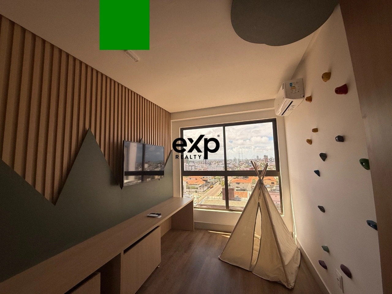 3-bedroom apartment, 2 with their own bathrooms, 76 m² — photo 3