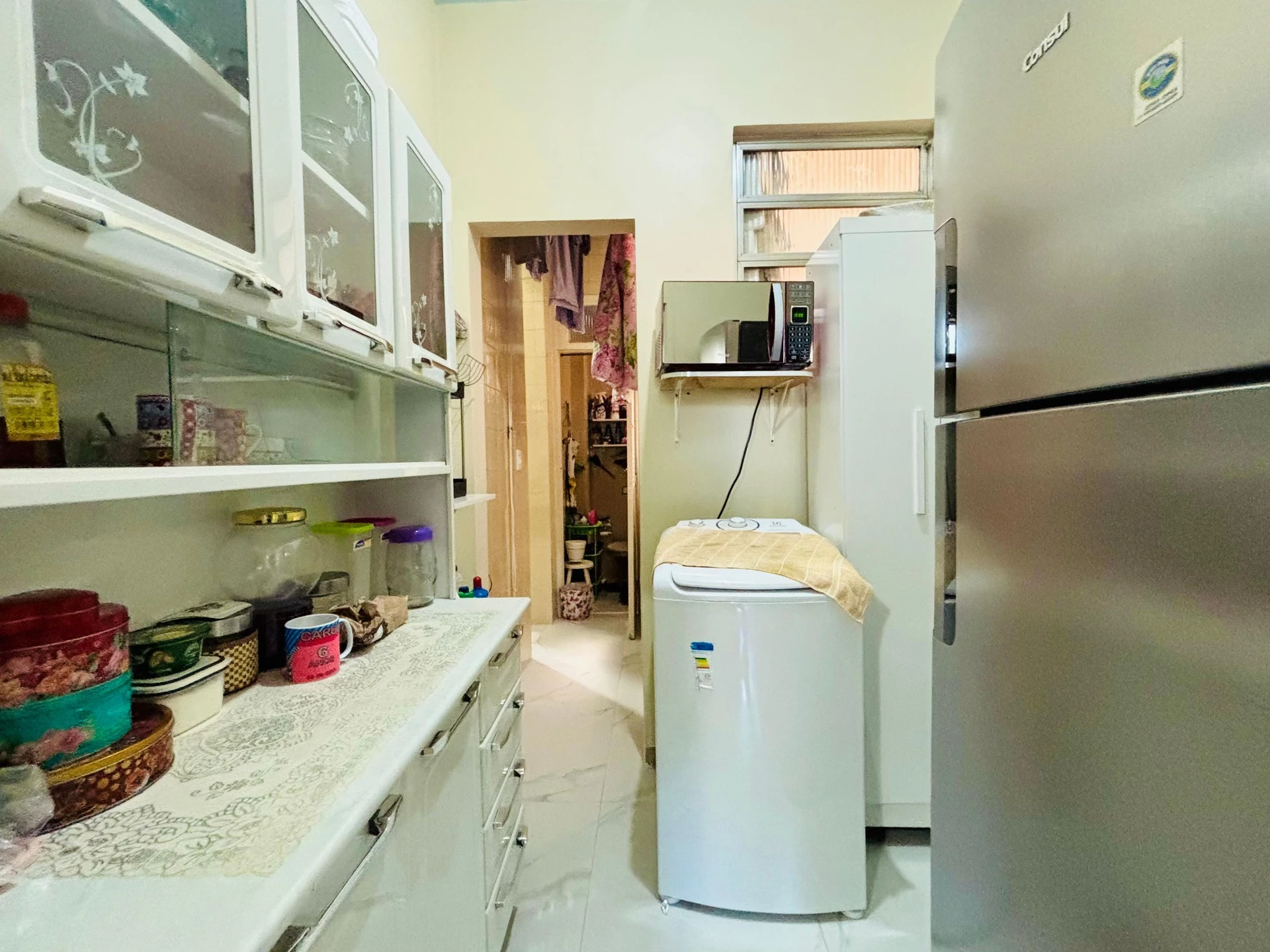 Furnished 2-bedroom apartment with separate kitchen