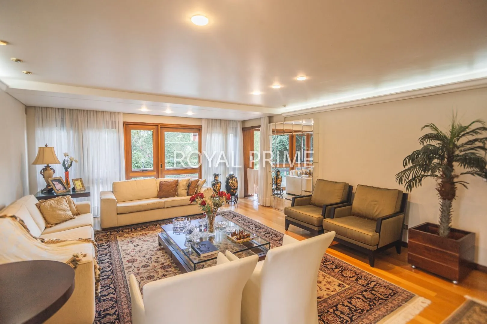 Furnished house in a gated community with 4 bedrooms and 5 baths — photo 11