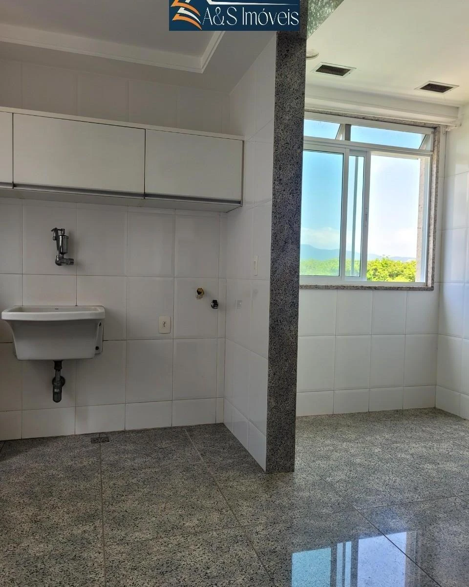 238 m² apartment with 3 parking spaces and 3 en-suites — photo 17
