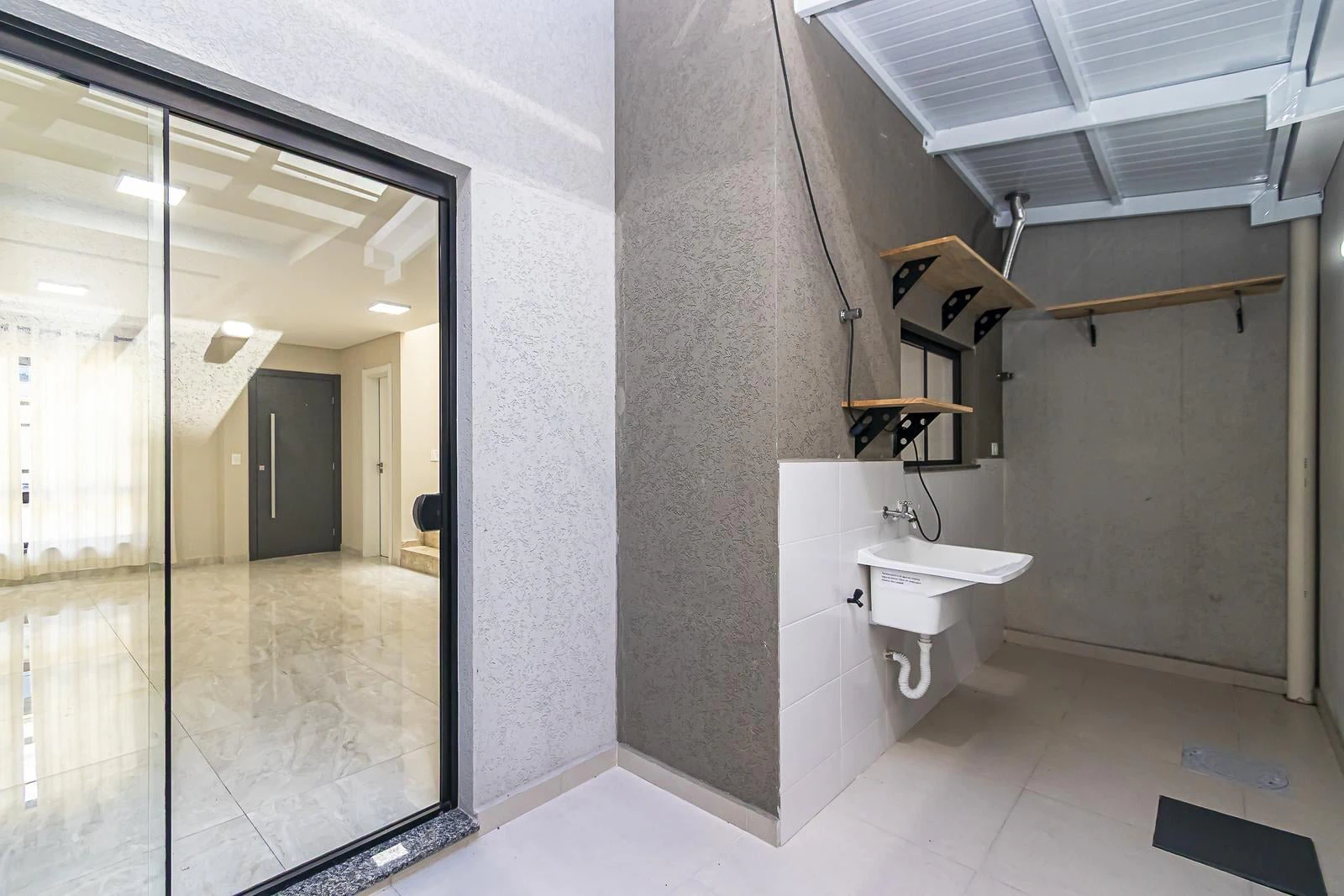 Casa, 92 m², con balcón cerrado con vidrio — photo 11