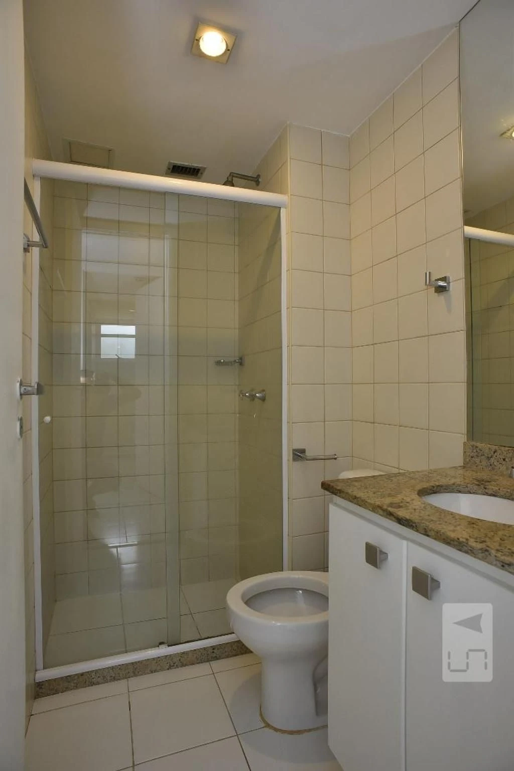 2-bedroom apartment in a building with a pool — photo 30