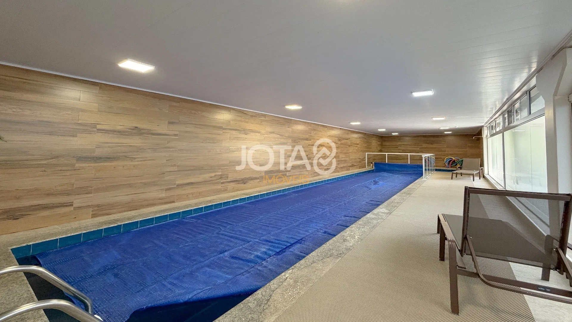 Меблированная квартира с 2 спальнями и открытой кухней — photo 23