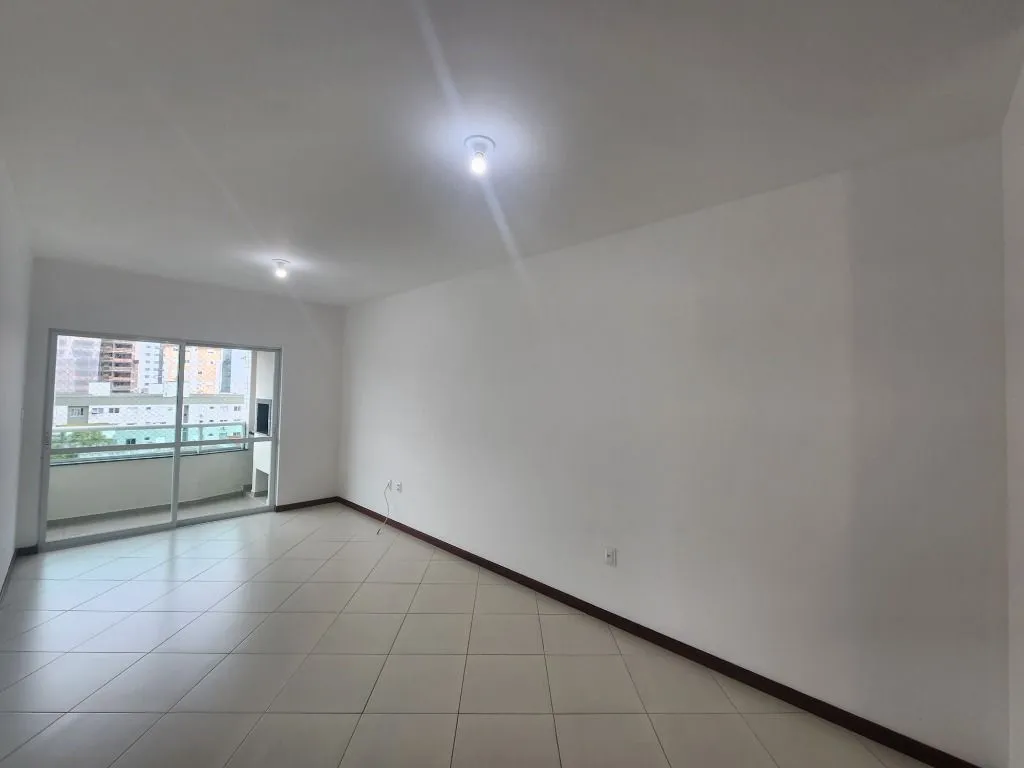 Квартира: 2 спальни, 1 со своей ванной, 75 м², Флорианополис — photo 8
