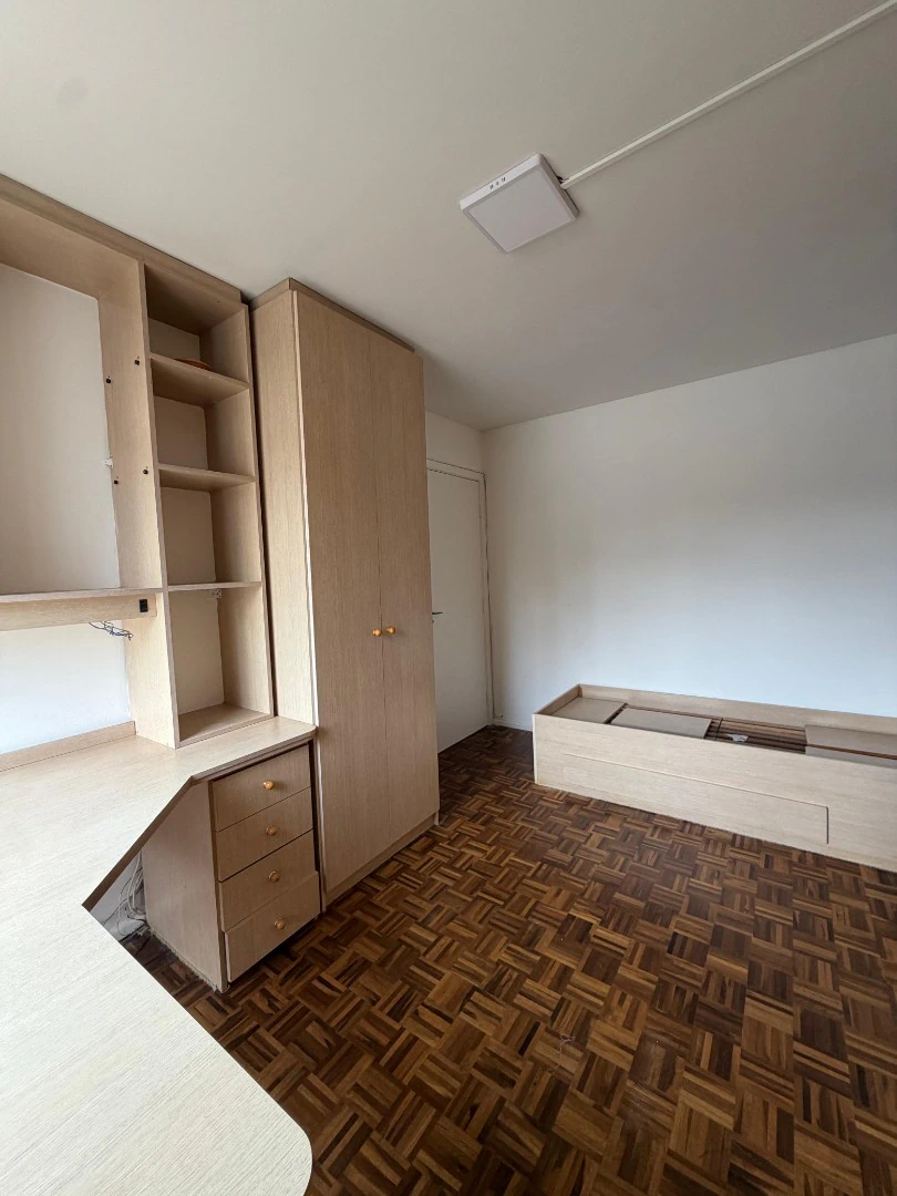 Home office in a 2-bedroom apartment, 81 m² — photo 3