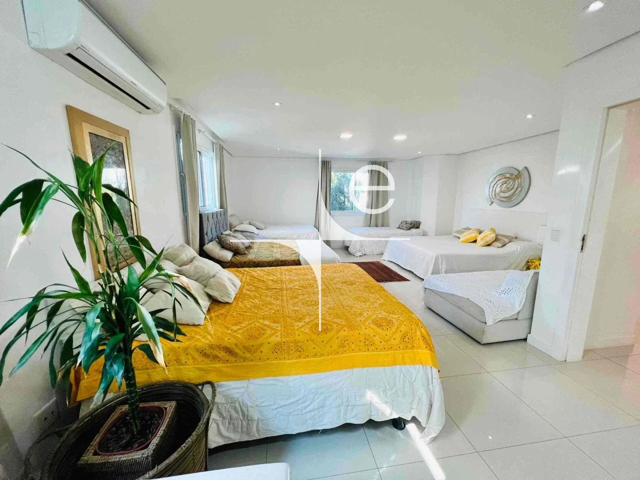 Furnished house with 7 bedrooms and a balcony BBQ — photo 34