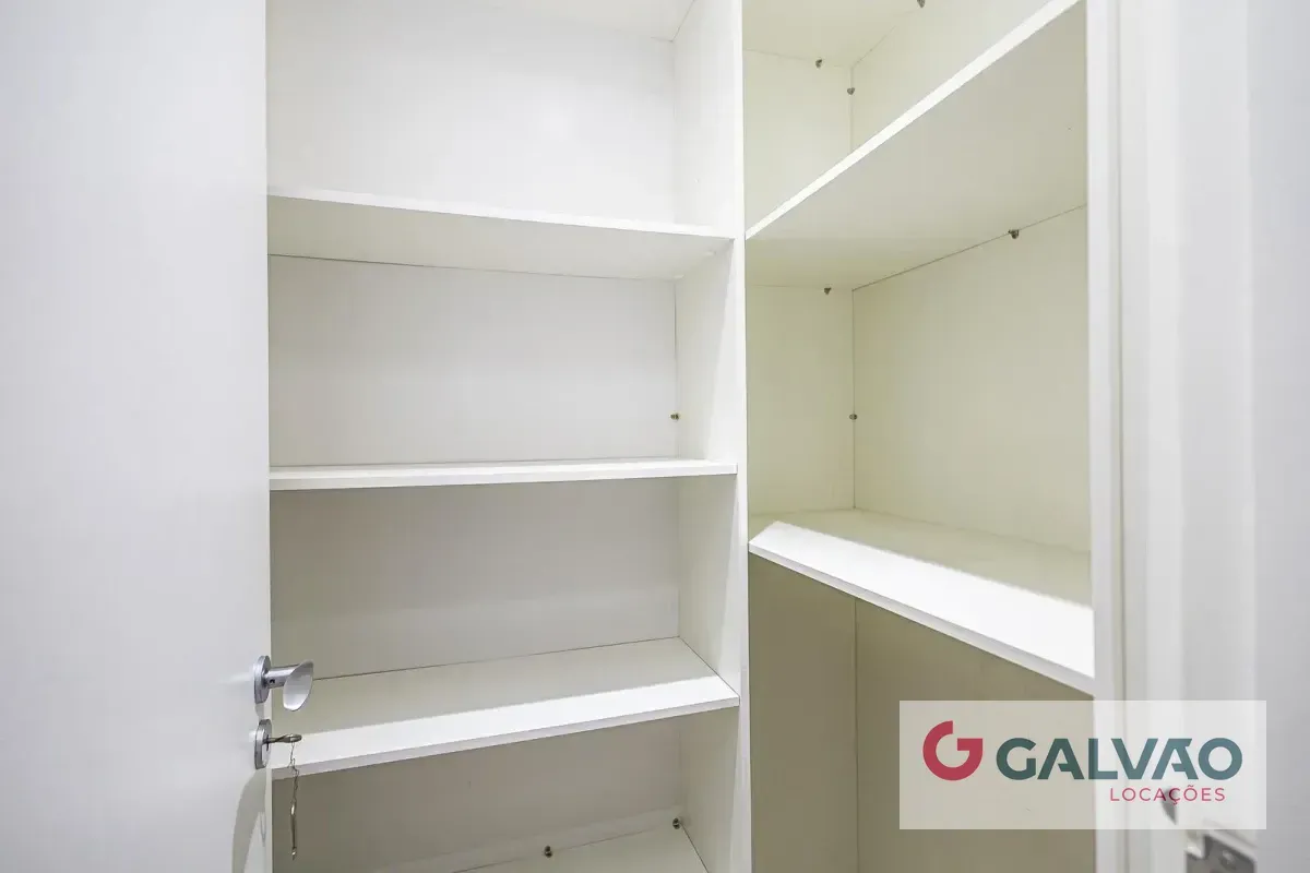 Apartamento mobiliado com 5 quartos e cozinha integrada — photo 23