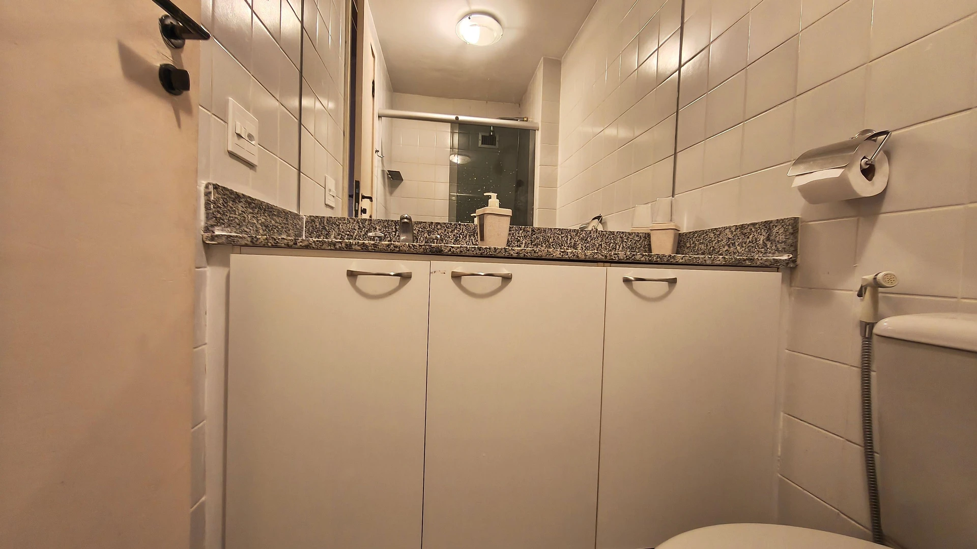 Apartamento mobiliado com 2 quartos e varanda — photo 5